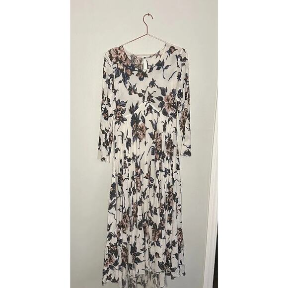 Free People First Kiss Maxi Dress Medium Sleeve Flowy Floral Scoop Neck White - Picture 5 of 16
